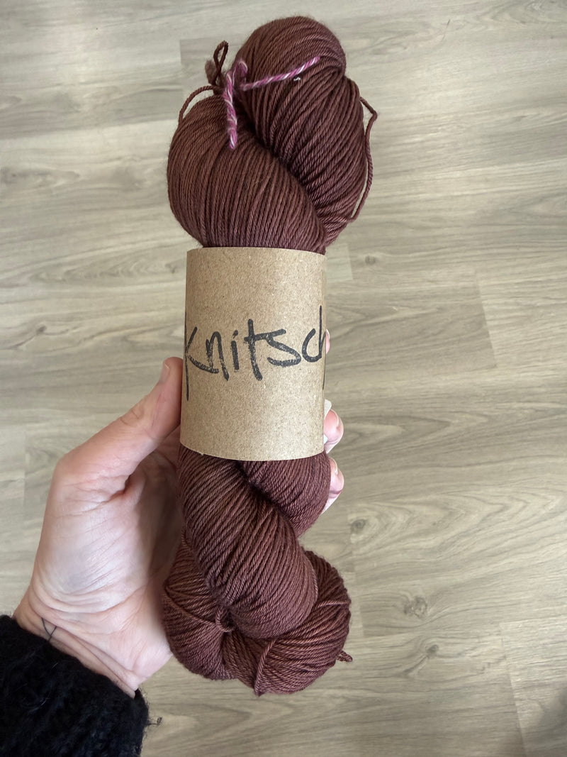 Knitsch Yarns Merino 4ply - Chocolademelk