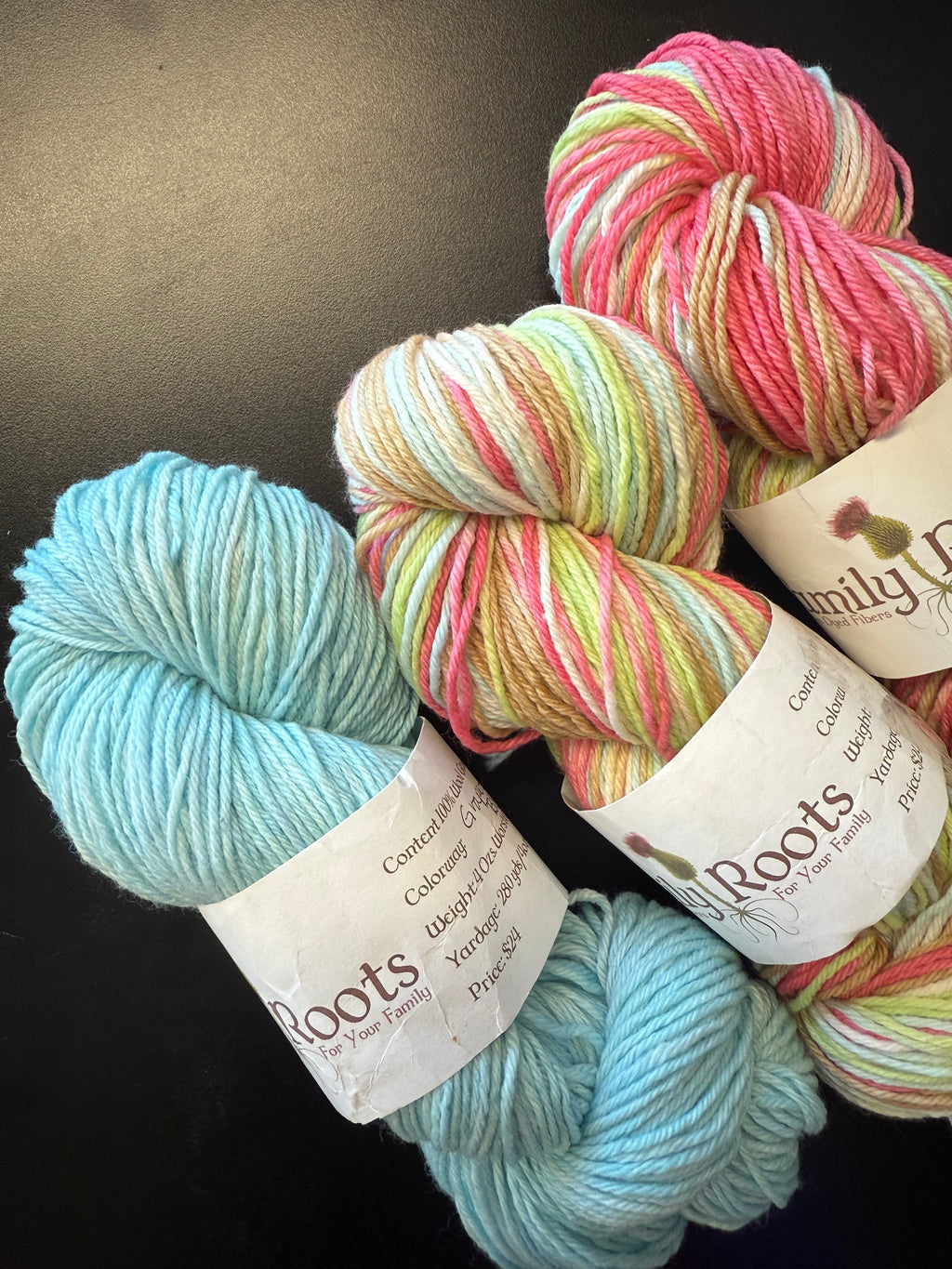 Family Roots DK Set - 225g x Grapefruit Love and 1114g x blue trim - Re-loved