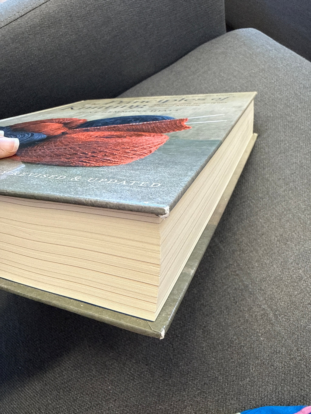 Reloved: The Principles of Knitting by June Hemmons Hiatt