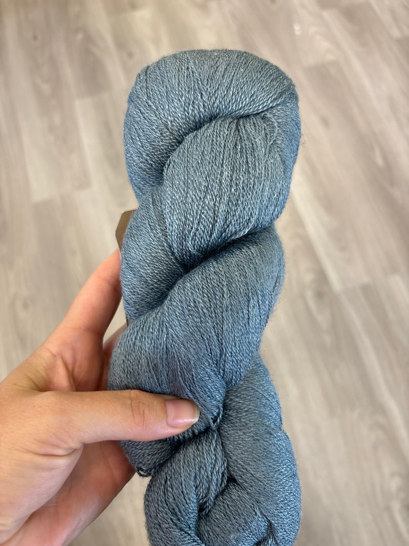 Fyberspates Scrumptious Lace - Re-loved