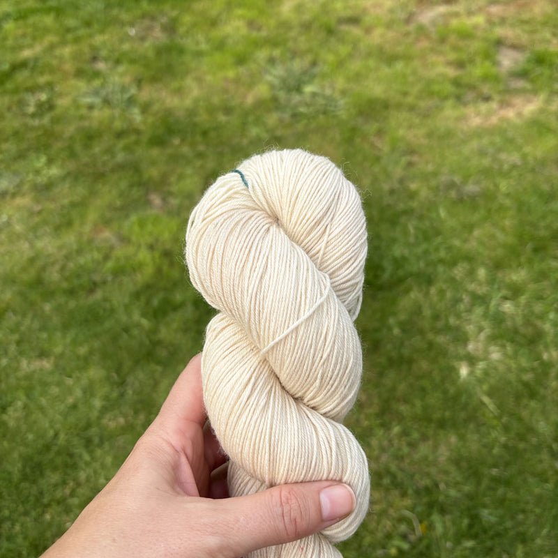 Knitsch BFL Sock - Linen dresses and full cream