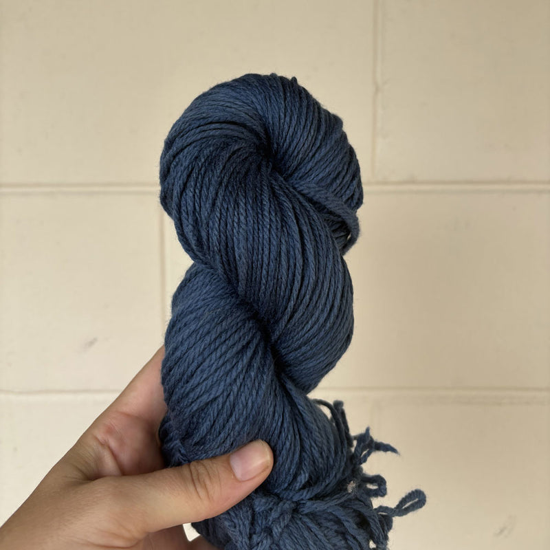 Hand-dyed 10ply - dark blue - Re-loved