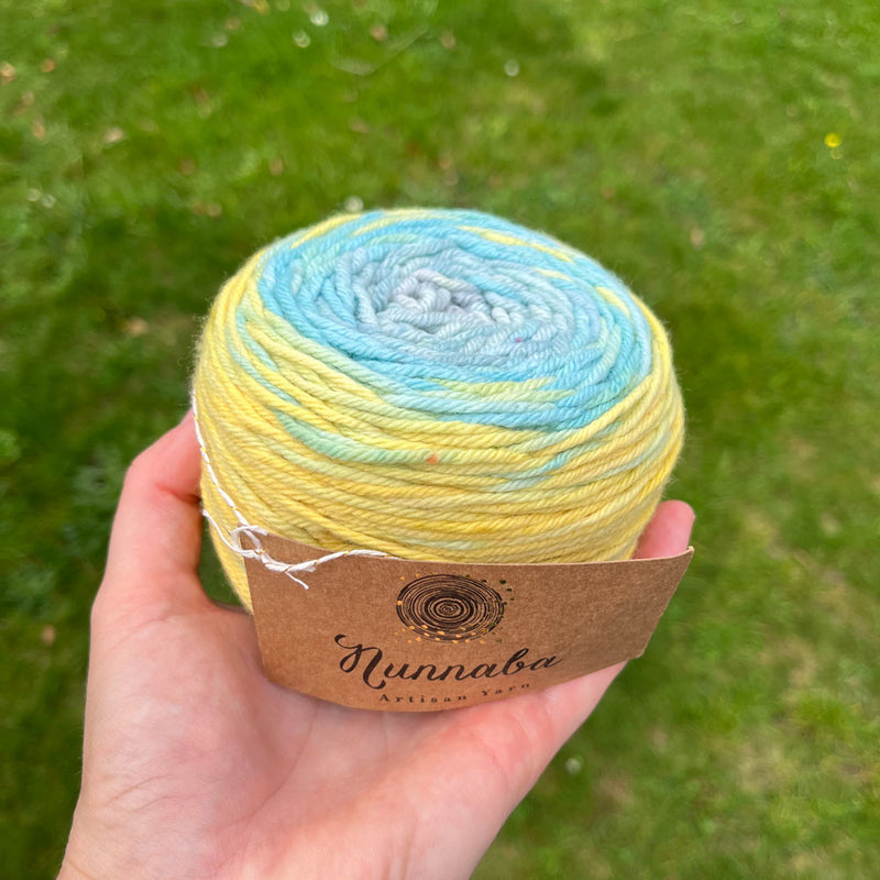 Nunnaba White Gum Wool 8ply - Re-loved