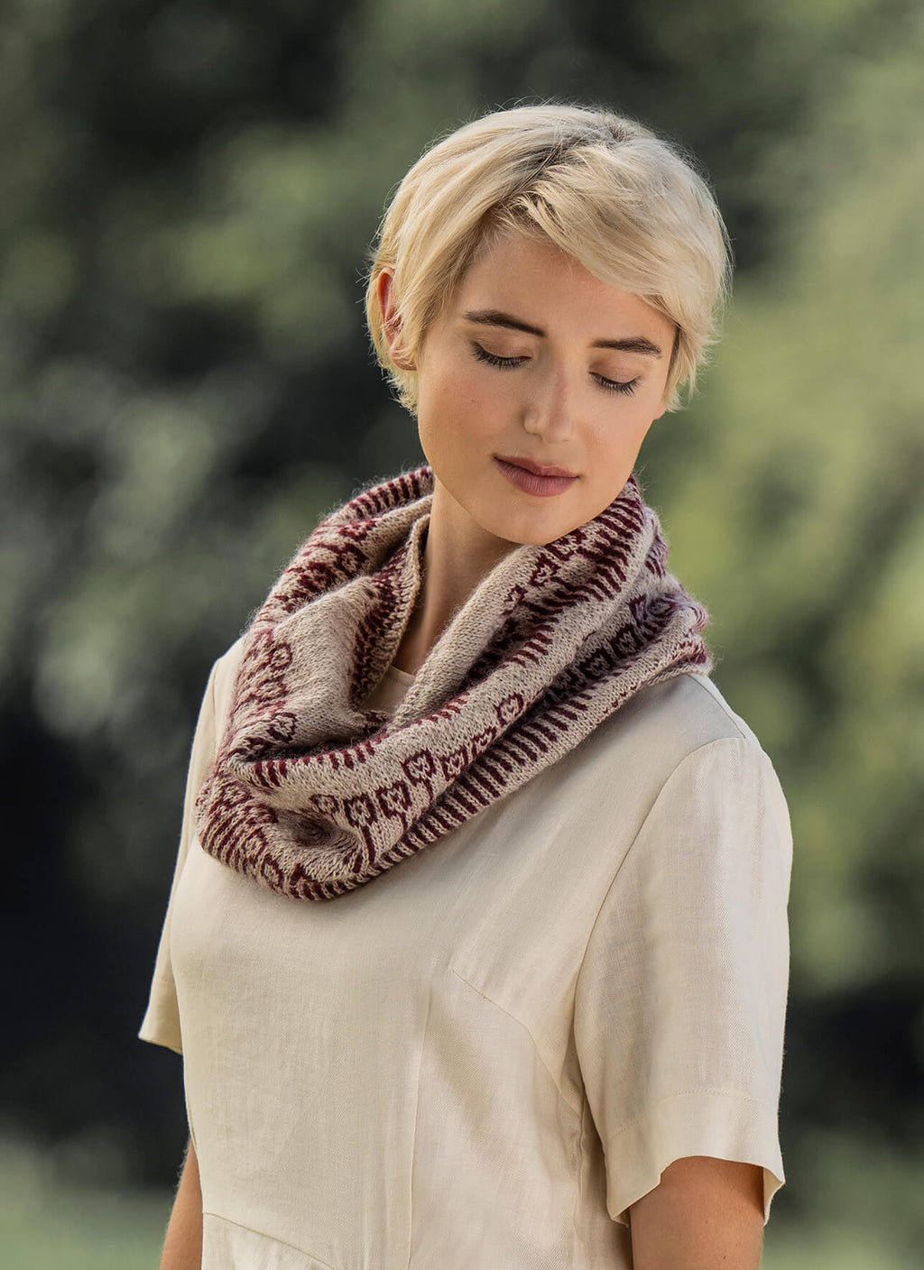 Poppy Fields Cowl - Woolstok Printed Pattern