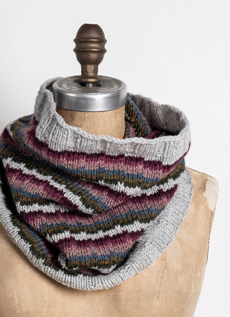 Tiverton Cowl - Woolstok Printed Pattern